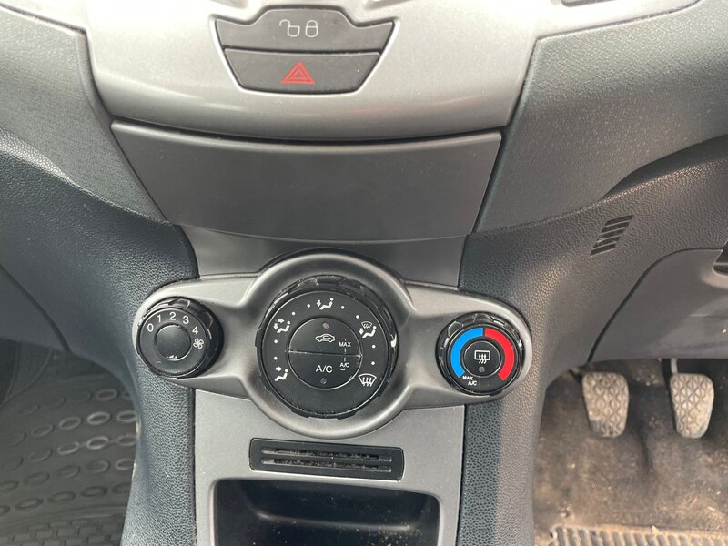 Used Ford Fiesta 2011 for sale - 78181900: Photo 16