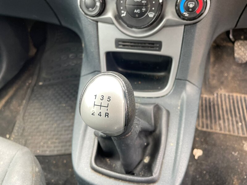 Used Ford Fiesta 2011 for sale - 78181900: Photo 17