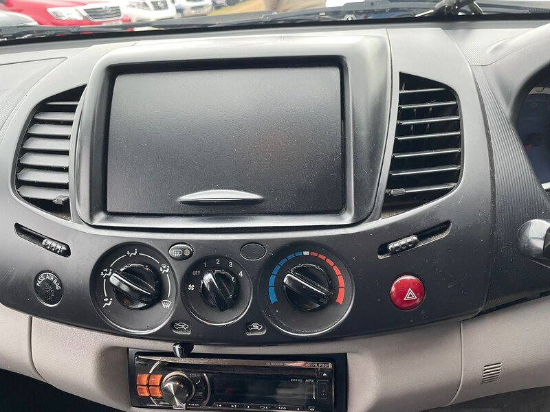 Used Mitsubishi L200 2010 for sale - 77989412: Photo 14
