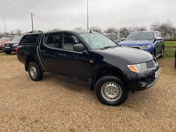 Used Mitsubishi L200 2010 for sale - 77989412: Photo