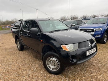 Used Mitsubishi L200 2010 for sale - 77989412: Photo