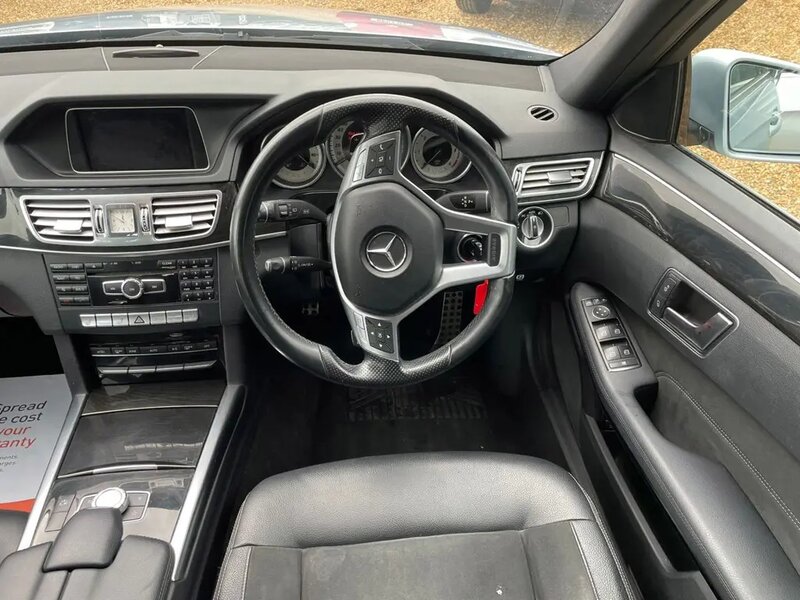 Used Mercedes-Benz E Class 2013 for sale - 76431773: Photo 10
