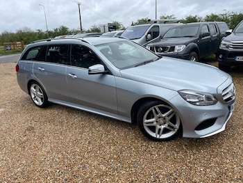 Used Mercedes-Benz E Class 2013 for sale - 76431773: Photo