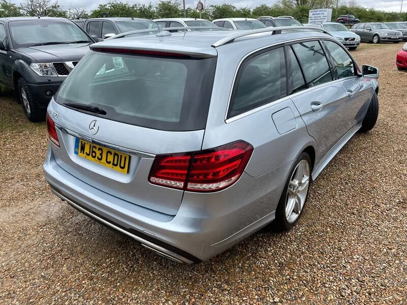 Used Mercedes-Benz E Class 2013 for sale - 76431773: Photo 8