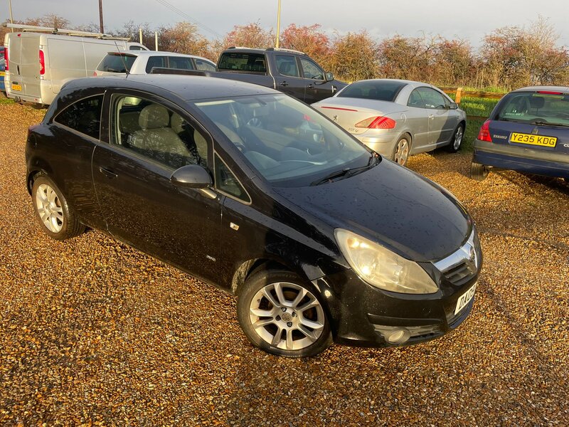 Used Vauxhall Corsa 2009 for sale - 76836487: Photo 2