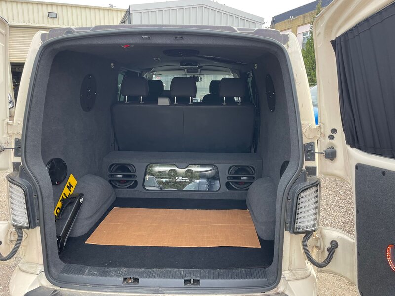 Used Volkswagen Transporter 2010 for sale - 78198191: Photo 18