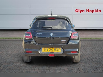 Used Suzuki Swift 2024 for sale - 79383581: Photo