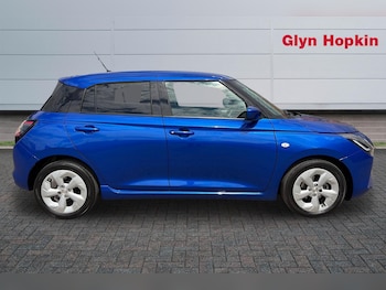 Used Suzuki Swift 2025 for sale - 79383572: Photo