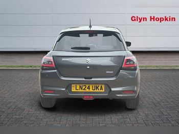 Used Suzuki Swift 2024 for sale - 79383577: Photo