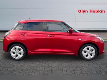 Used Suzuki Swift 2025 for sale - 79383566: Photo
