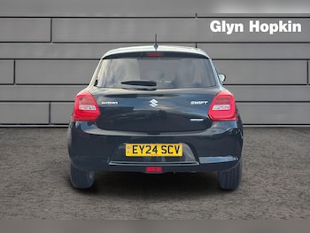 Used Suzuki Swift 2024 for sale - 79383579: Photo