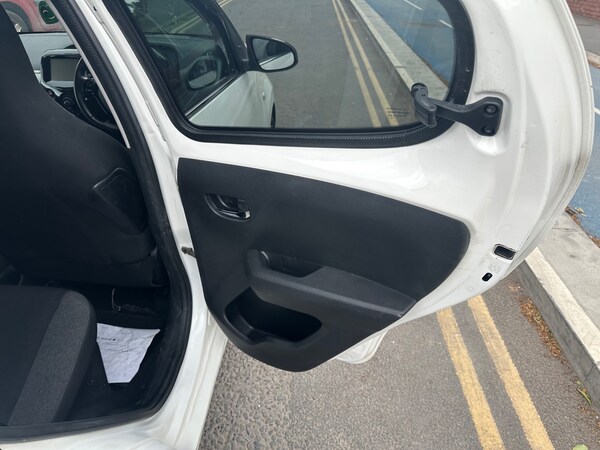 Used Citroen C1 2015 for sale - 74764778: Photo 12