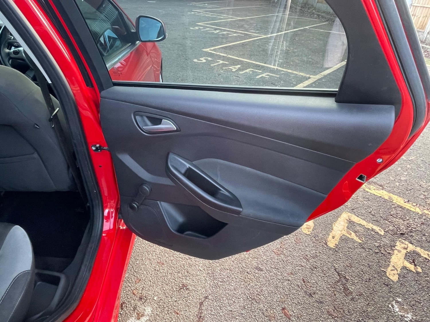 Used Ford Focus 2014 for sale - 76926603: Photo 17