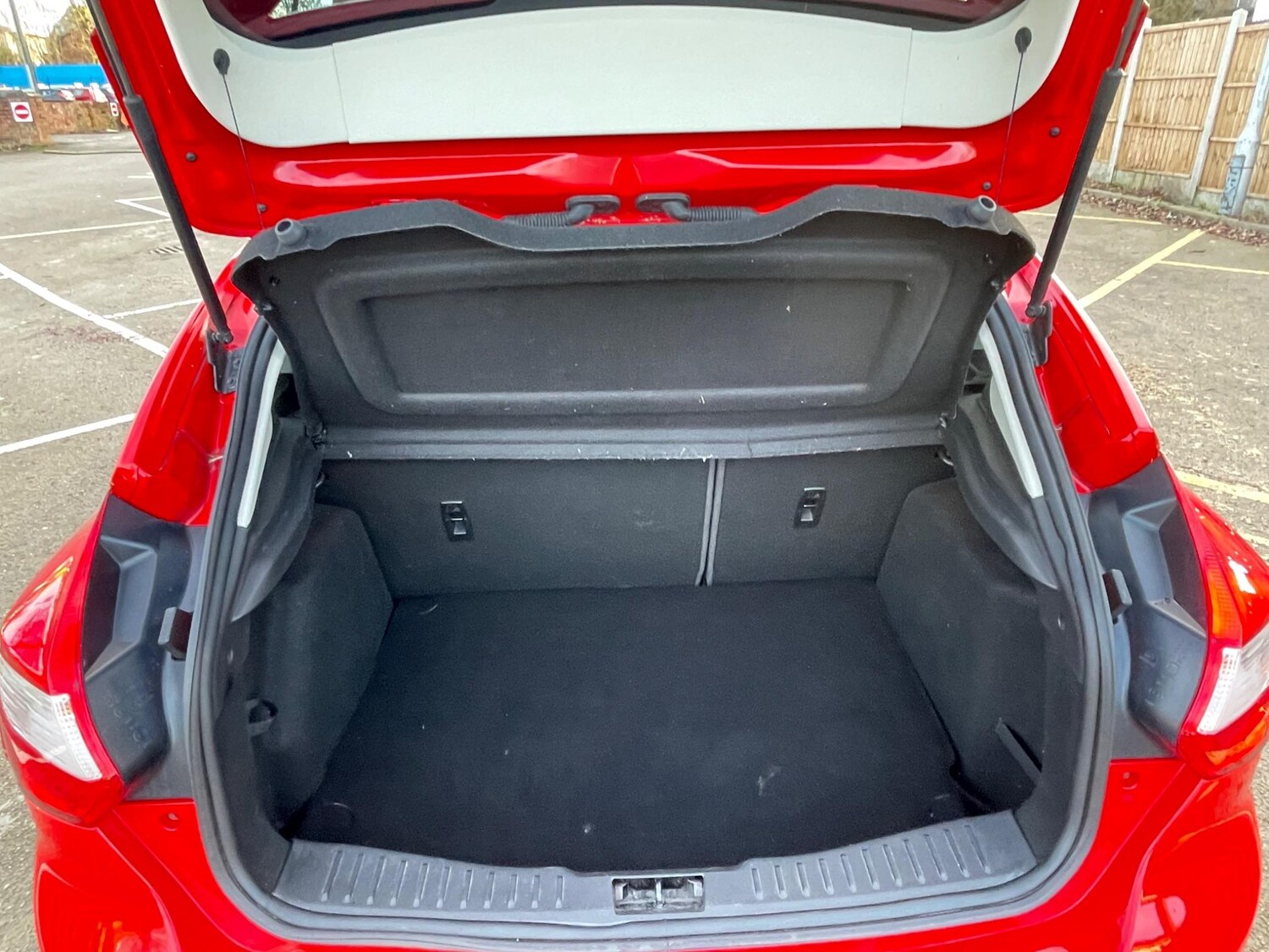 Used Ford Focus 2014 for sale - 76926603: Photo 31