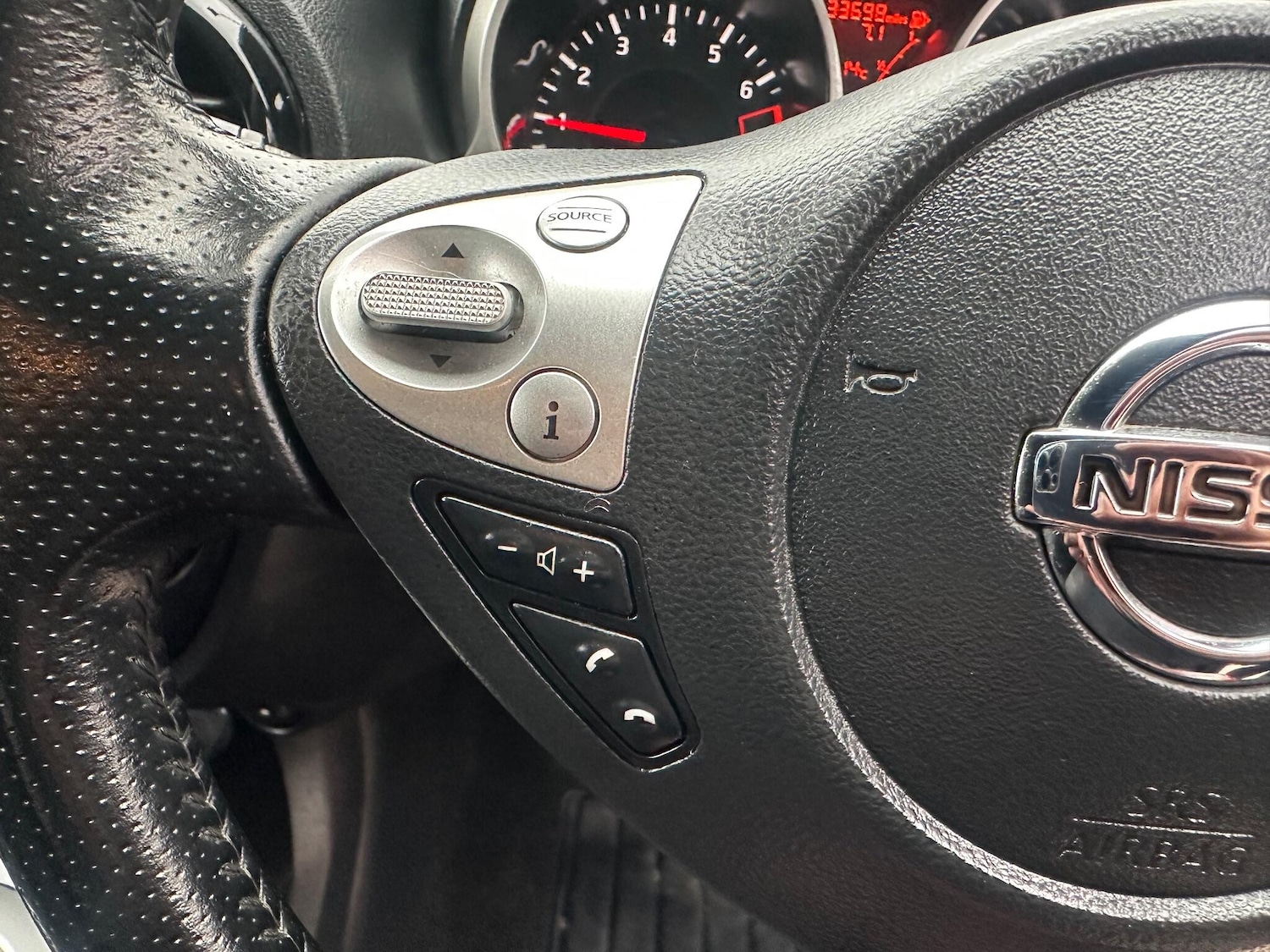 Used Nissan Juke 2017 for sale - 76389171: Photo 23