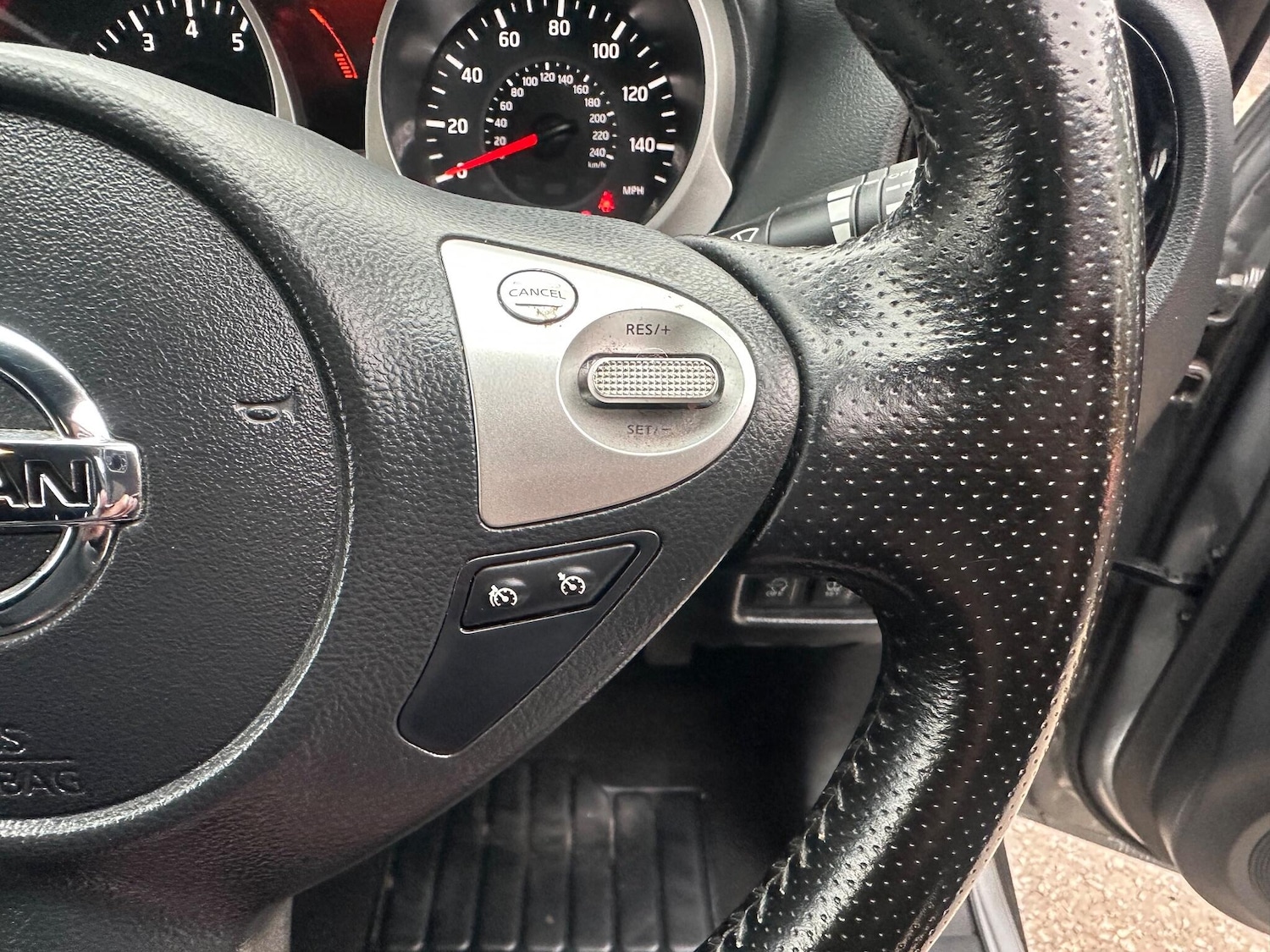 Used Nissan Juke 2017 for sale - 76389171: Photo 24