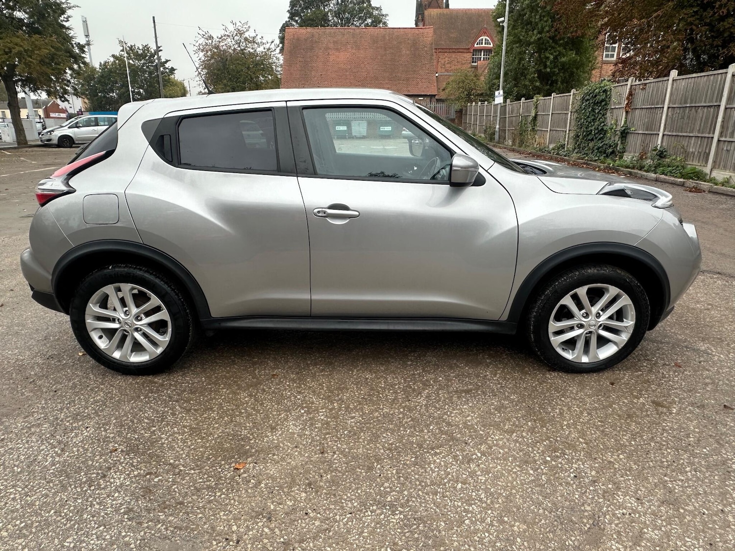 Used Nissan Juke 2017 for sale - 76389171: Photo 3