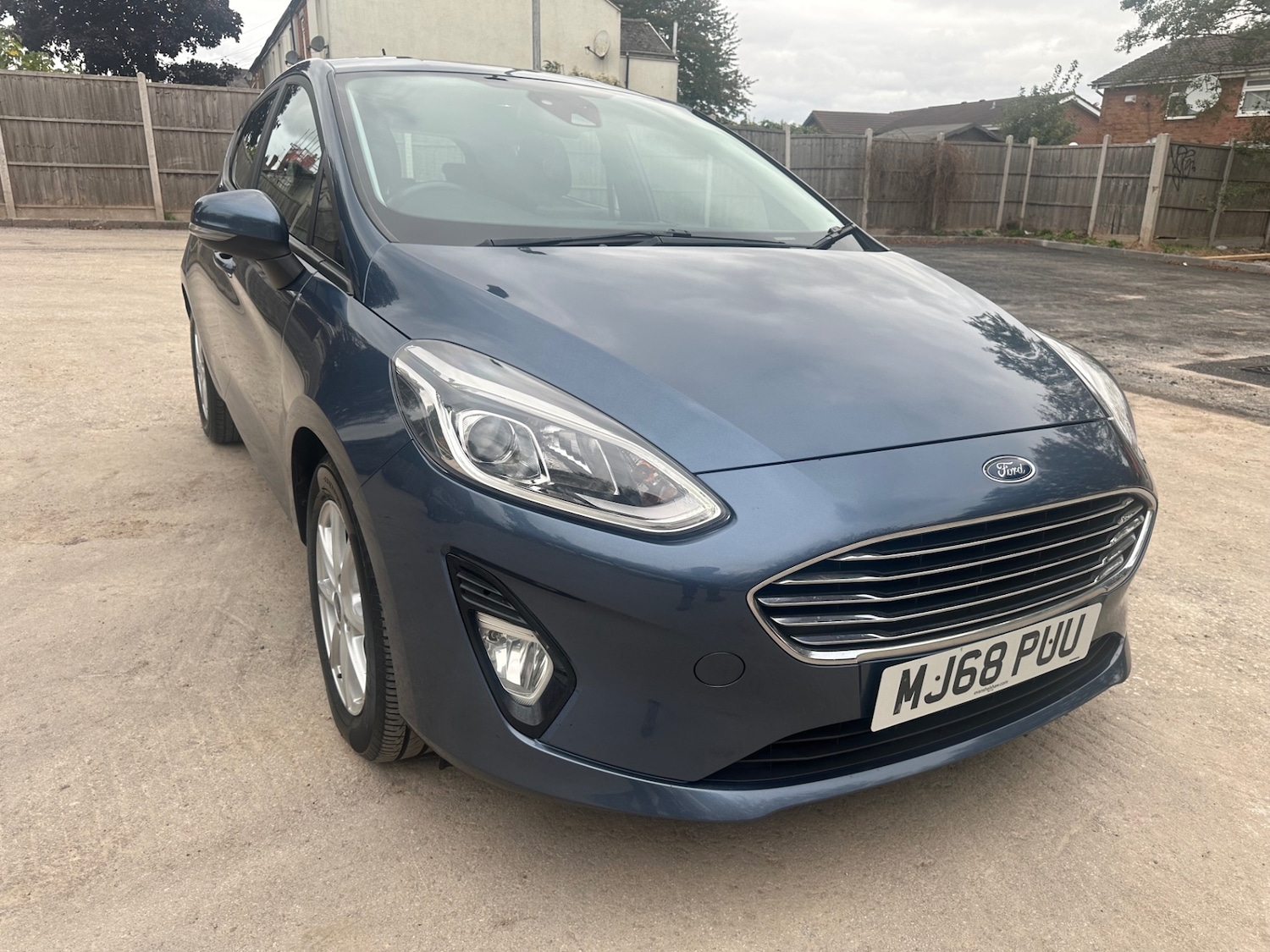 Used Ford Fiesta 2018 for sale - 76196122: Photo 2