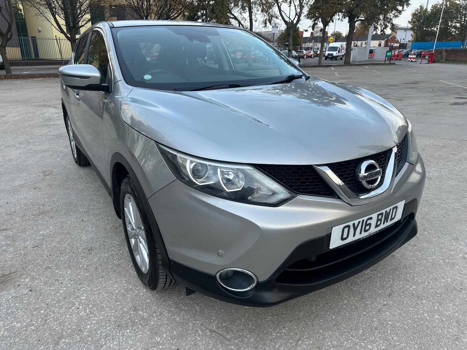 Used Nissan Qashqai 2016 for sale - 76388704: Photo 2