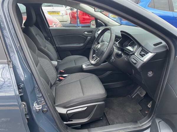 Used Renault Captur 2023 for sale - 74915223: Photo 10