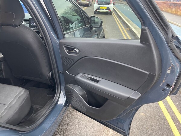 Used Renault Captur 2023 for sale - 74915223: Photo 13