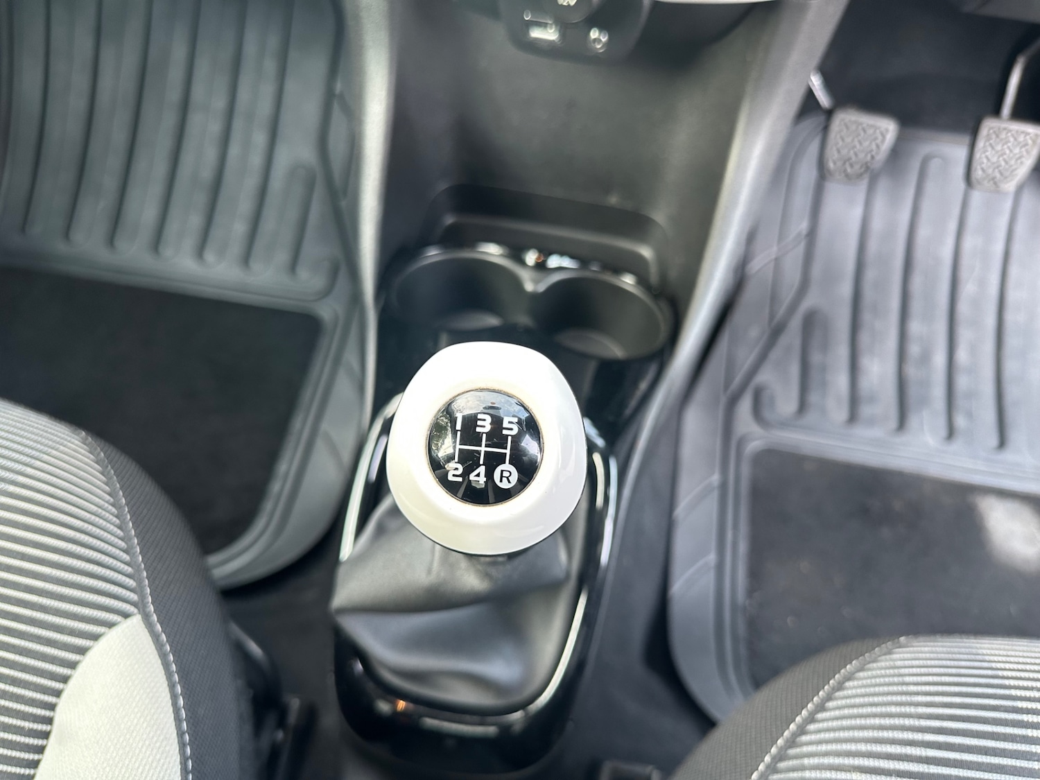 Used Peugeot 108 2017 for sale - 76194772: Photo 22