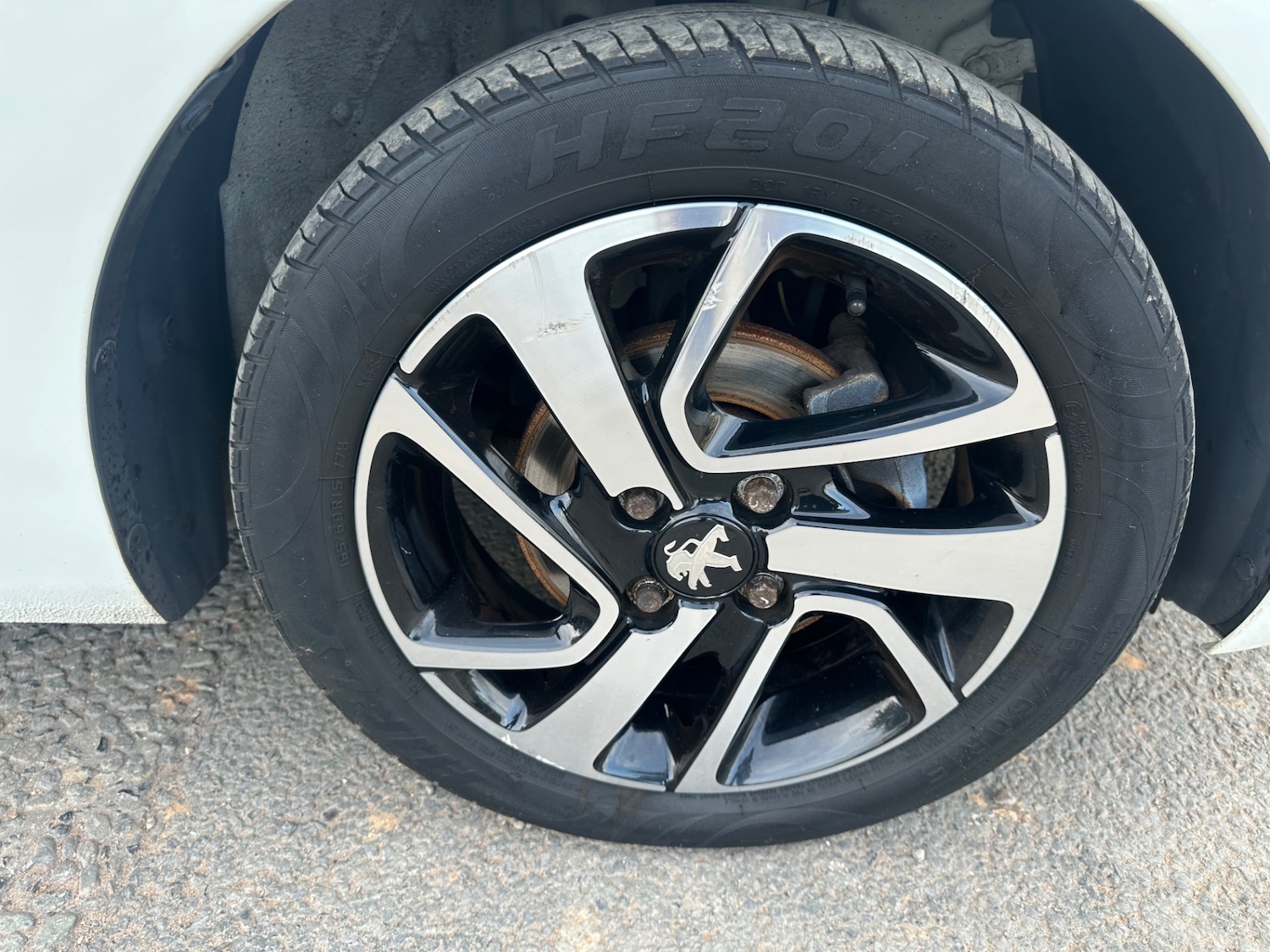 Used Peugeot 108 2017 for sale - 76194772: Photo 30