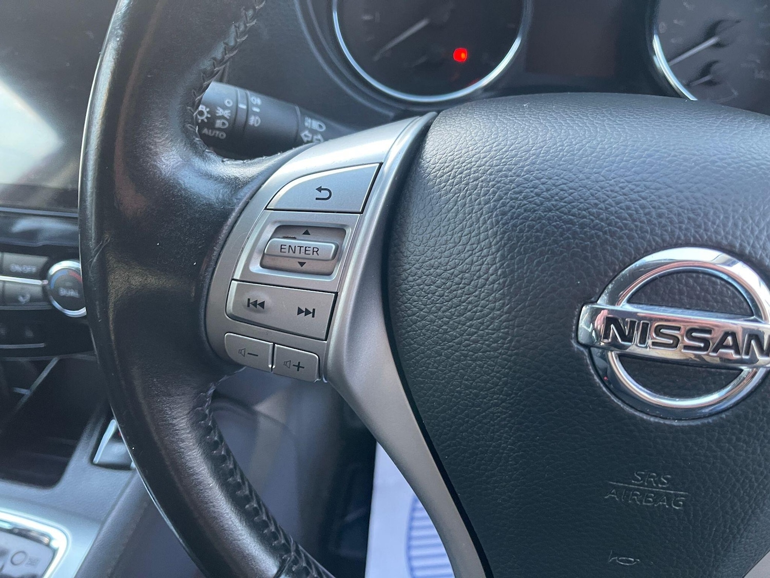 Used Nissan Qashqai 2016 for sale - 77015770: Photo 24