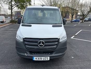 Mercedes-Benz Sprinter feature image