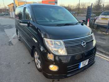 Used Nissan Elgrand  for sale - 73843777: Photo