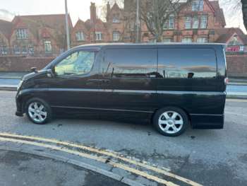 Used Nissan Elgrand  for sale - 73843777: Photo