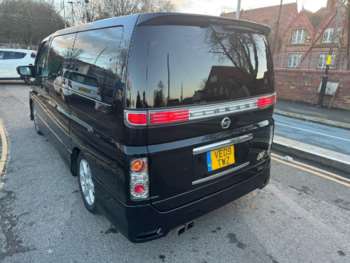 Used Nissan Elgrand  for sale - 73843777: Photo