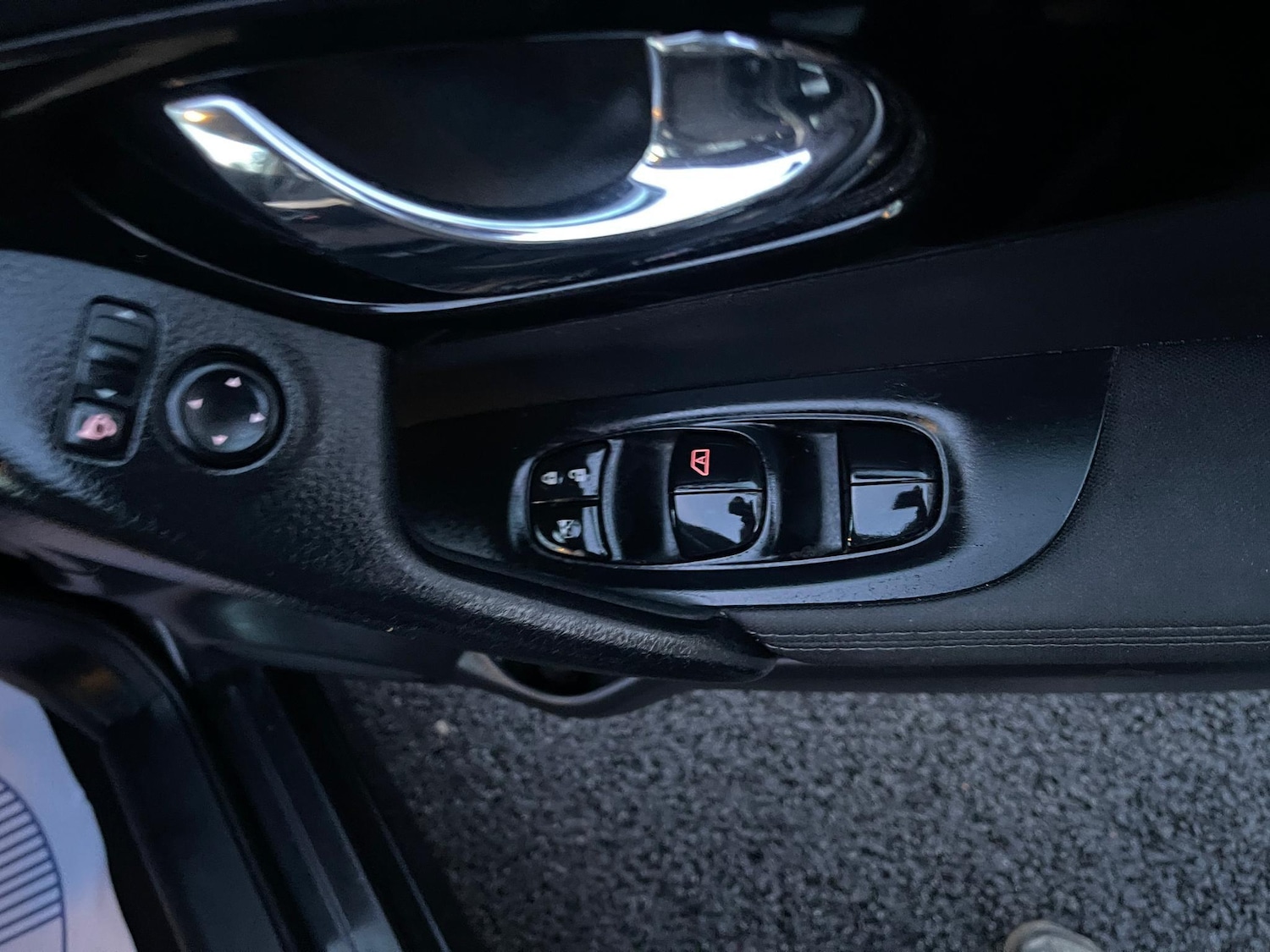 Used Nissan Qashqai for sale - 77671661: Photo 15