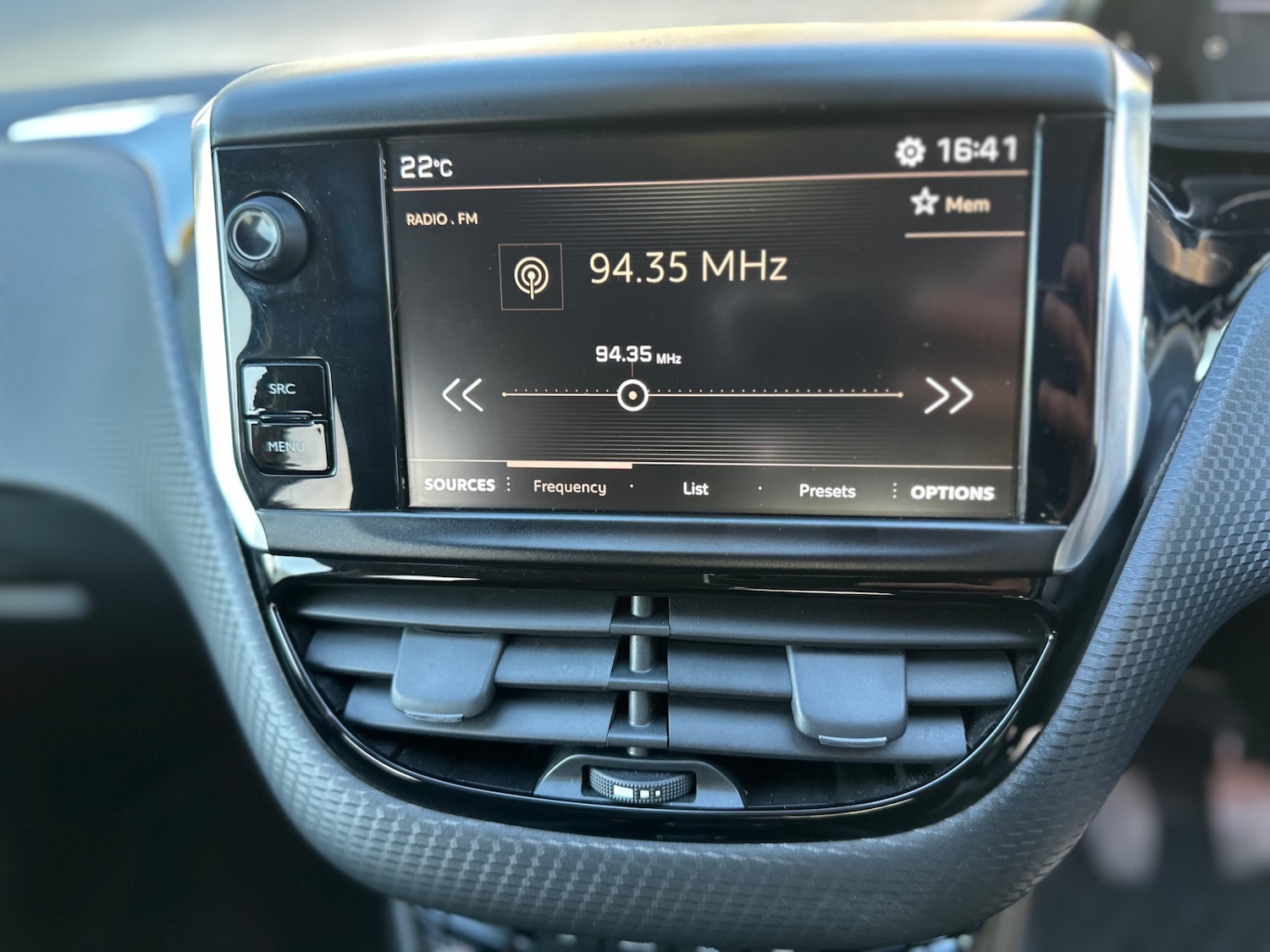Used Peugeot 2008 2018 for sale - 76194222: Photo 14