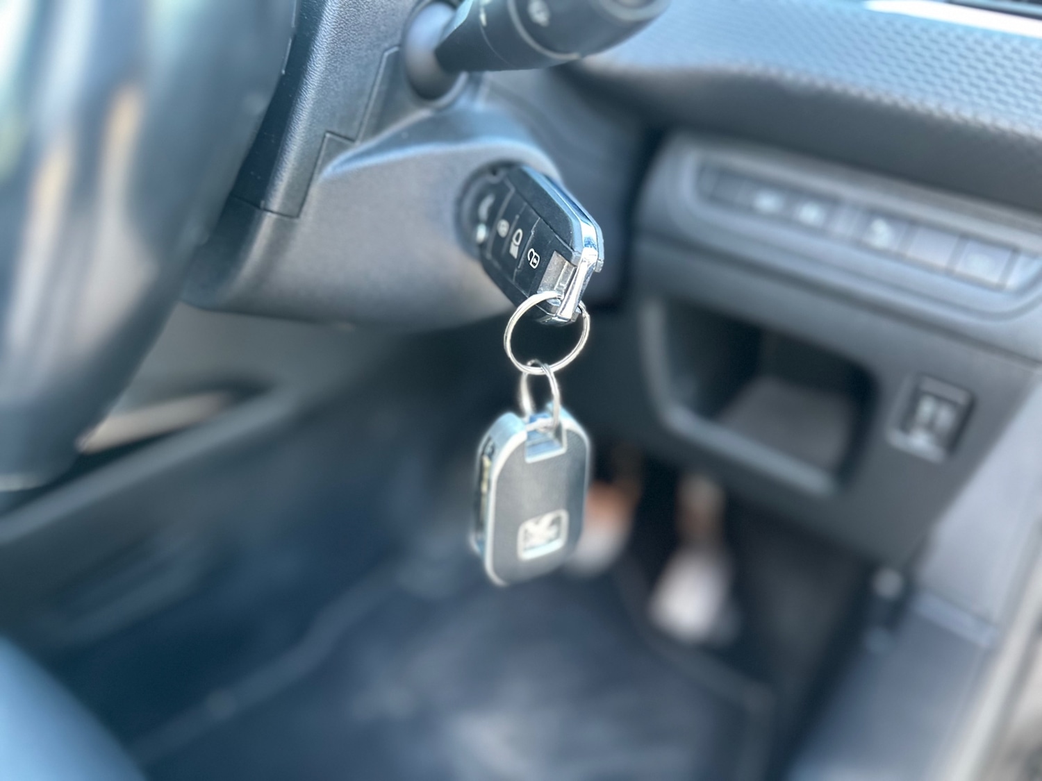 Used Peugeot 2008 2018 for sale - 76194222: Photo 15