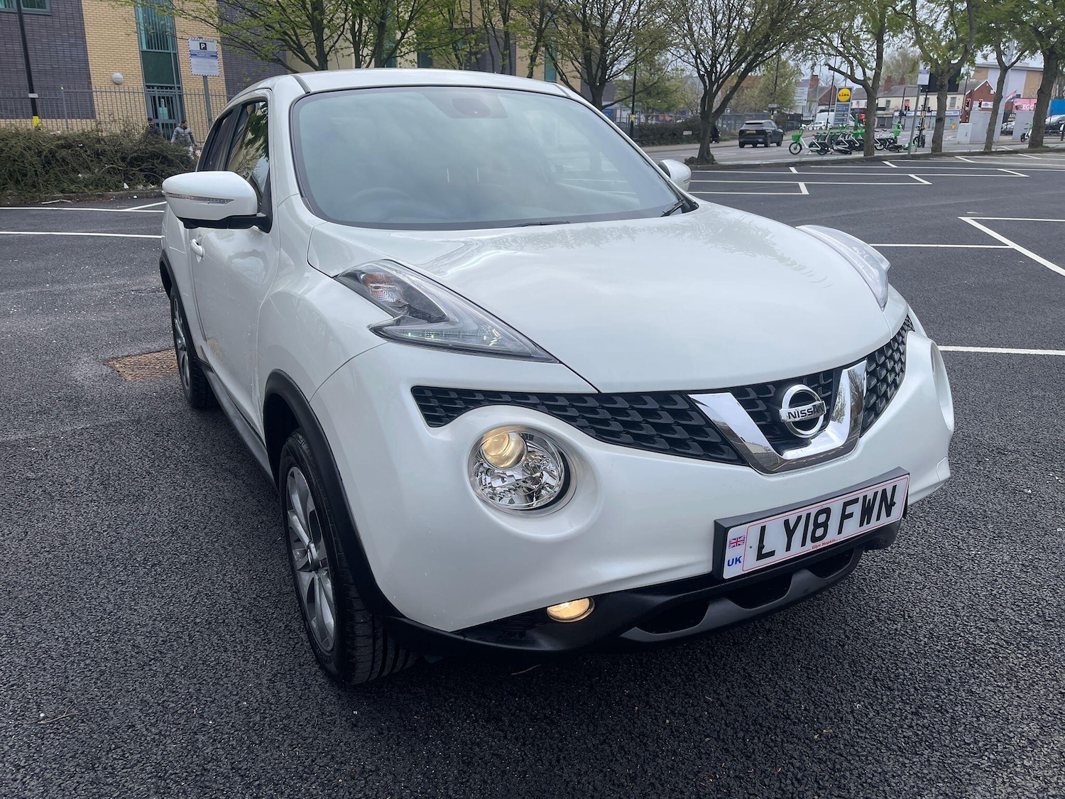 Used Nissan Juke for sale - 78141352: Photo 2