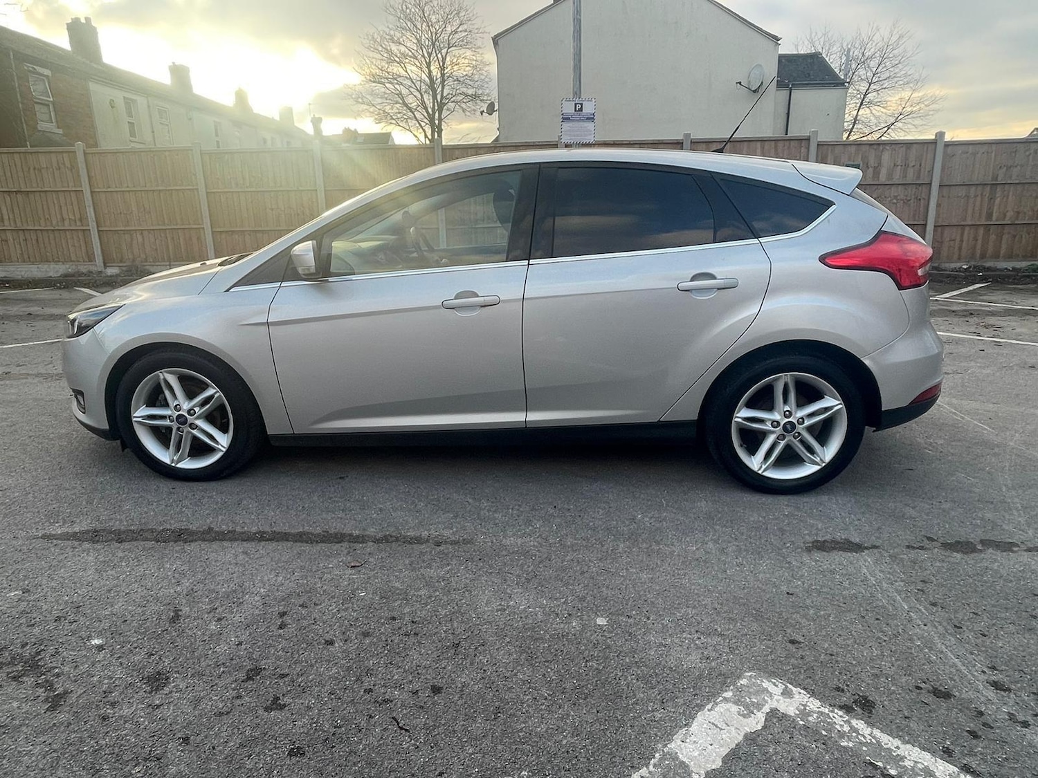 Used Ford Focus for sale - 76993532: Photo 5