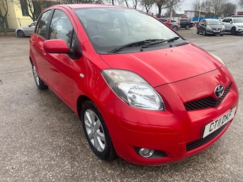 Used Toyota Yaris 2011 for sale - 76714464: Photo