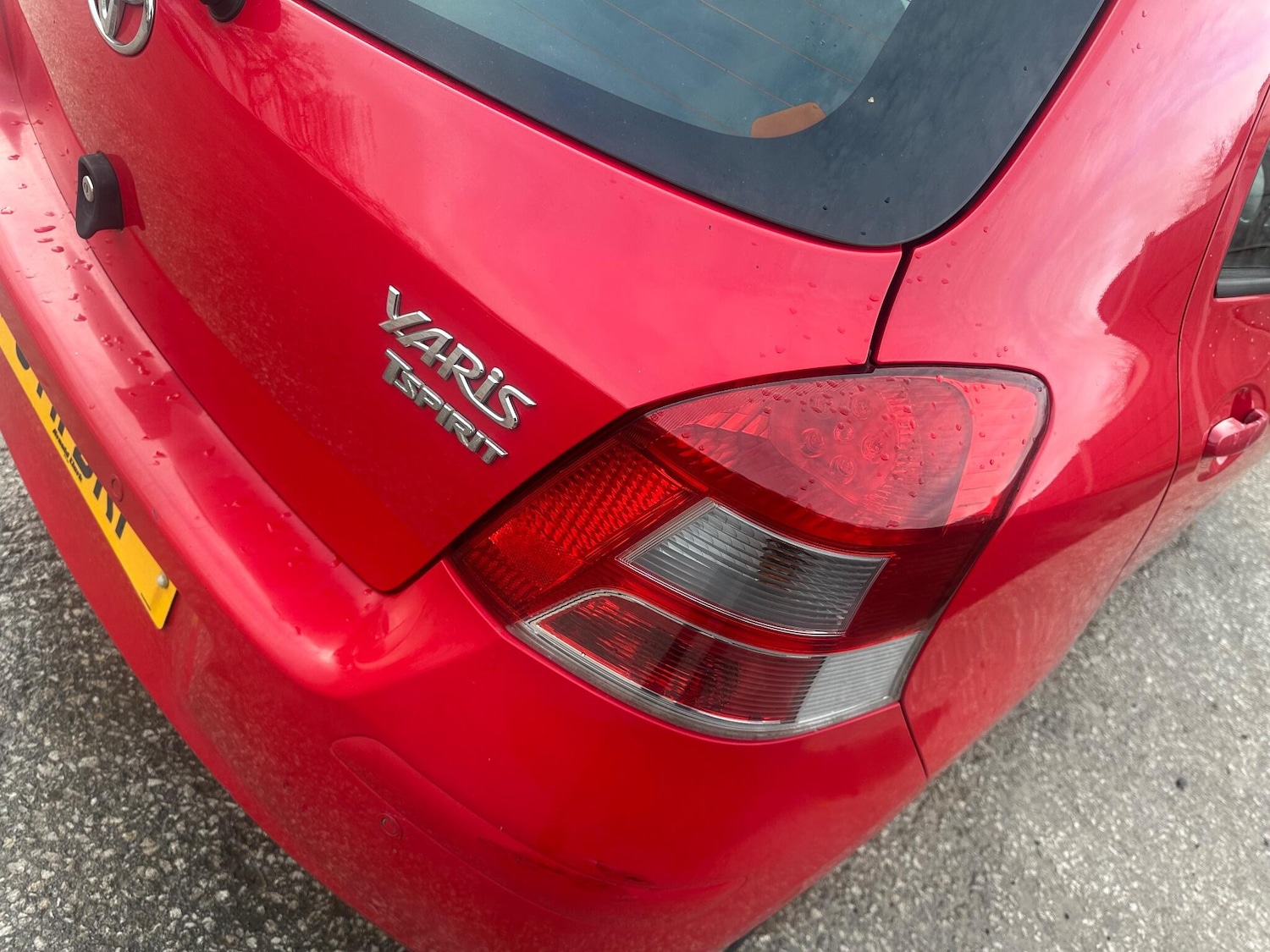 Used Toyota Yaris 2011 for sale - 76714464: Photo 35