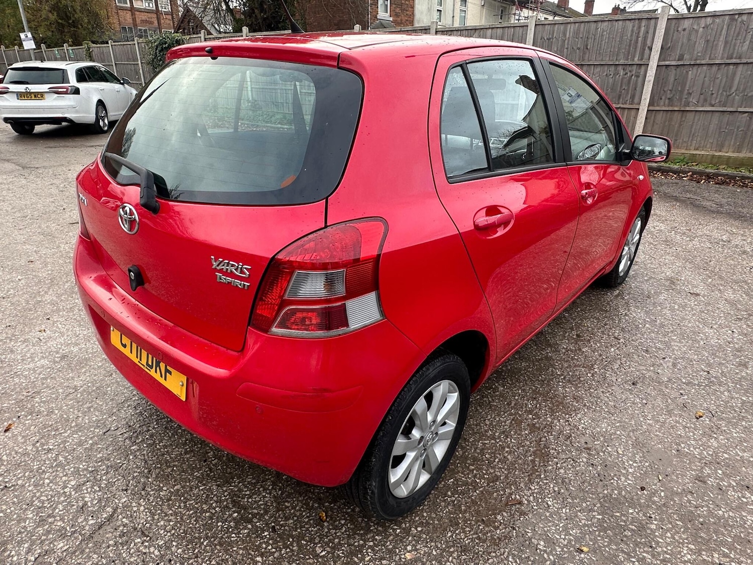 Used Toyota Yaris 2011 for sale - 76714464: Photo 9