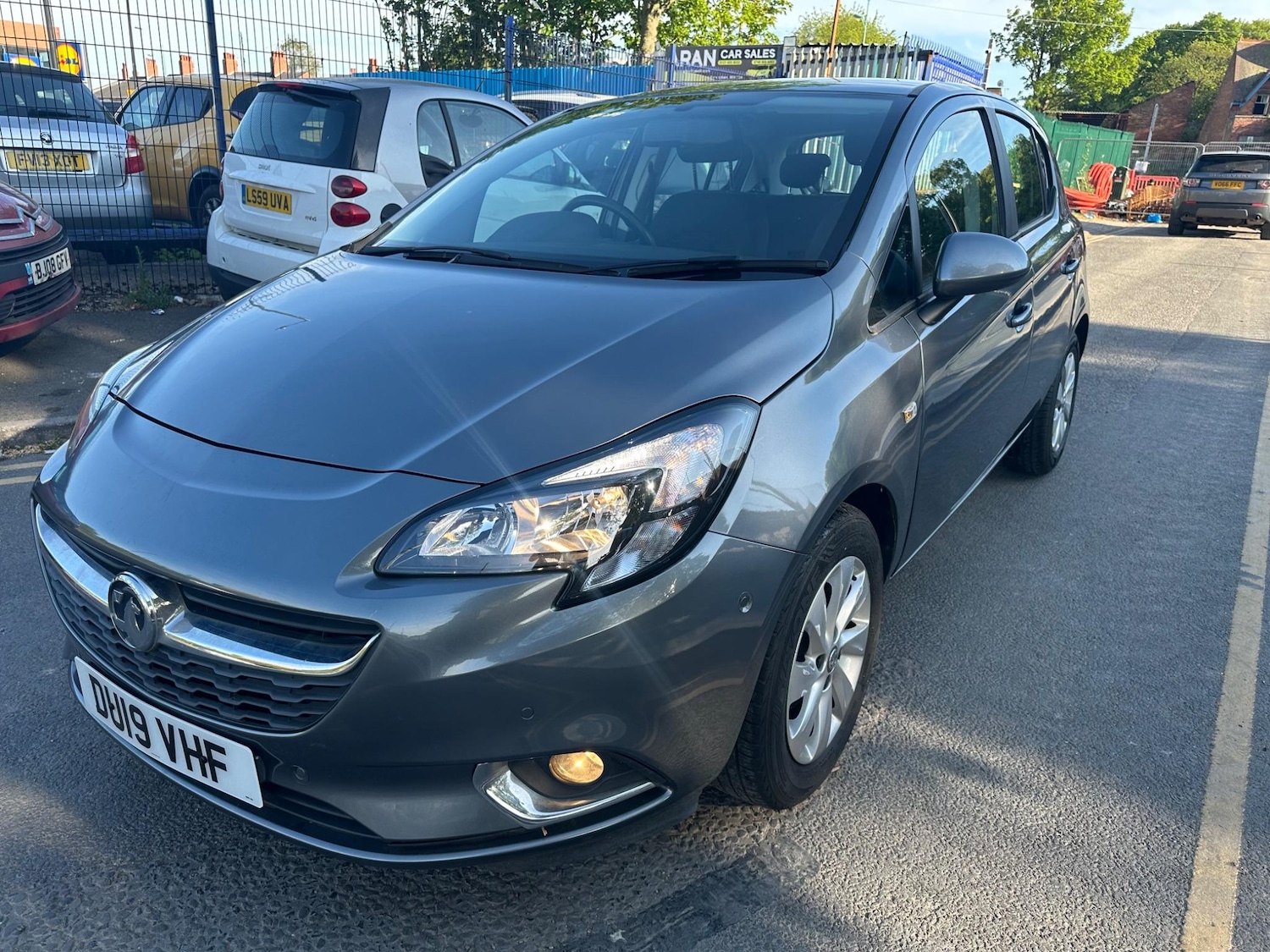 Used Vauxhall Corsa for sale - 77957209: Photo 2