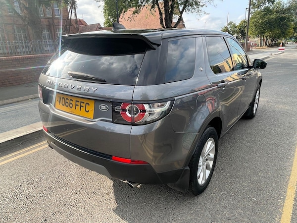 Used Land Rover Discovery Sport 2016 for sale - 75540448: Photo 12