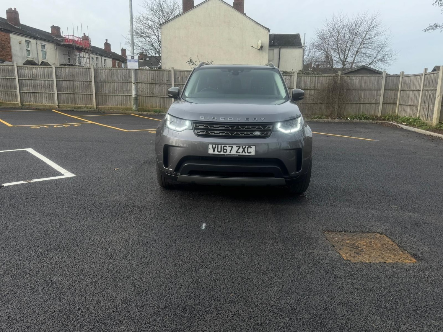 Used Land Rover Discovery 2017 for sale - 77838481: Photo 2