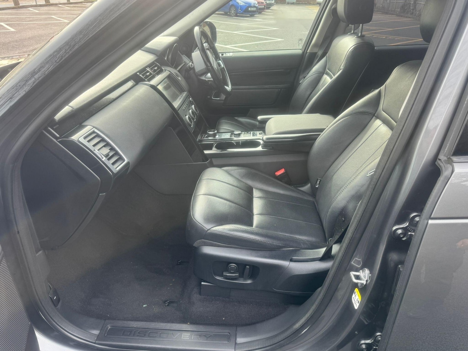 Used Land Rover Discovery 2017 for sale - 77838481: Photo 21