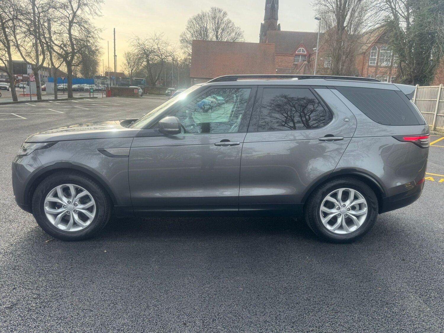 Used Land Rover Discovery 2017 for sale - 77838481: Photo 22