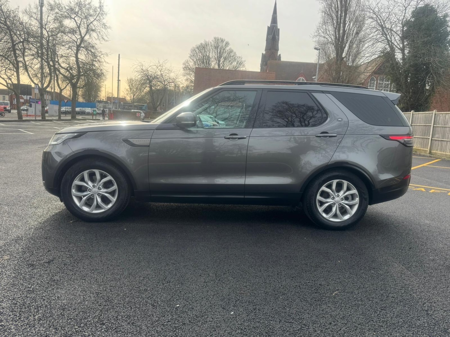 Used Land Rover Discovery 2017 for sale - 77838481: Photo 7