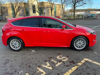 Used Ford Focus 2014 for sale - 76174932: Photo 3