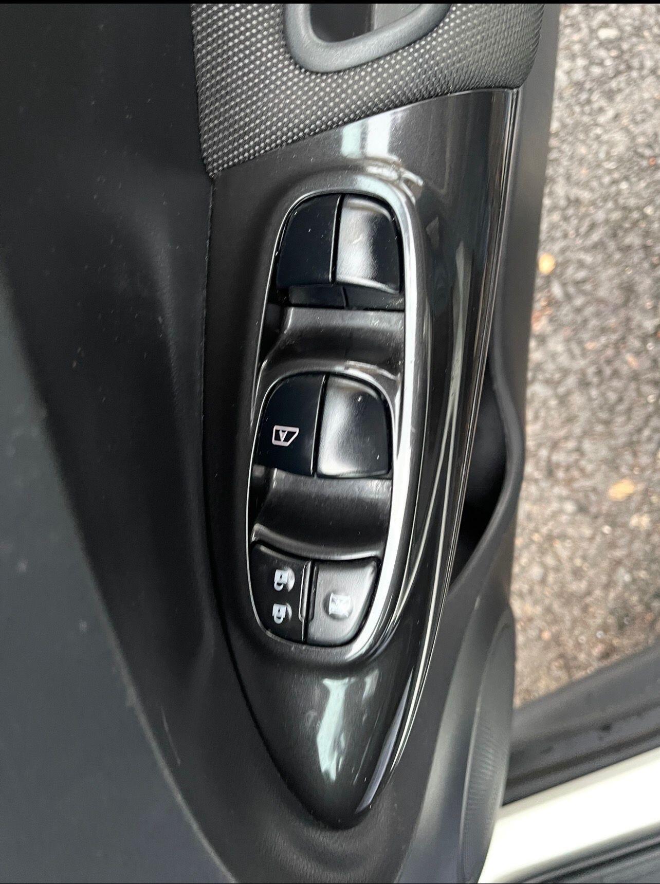 Used Nissan Juke 2014 for sale - 77015596: Photo 22