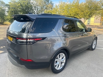 Used Land Rover Discovery 2017 for sale - 79234670: Photo