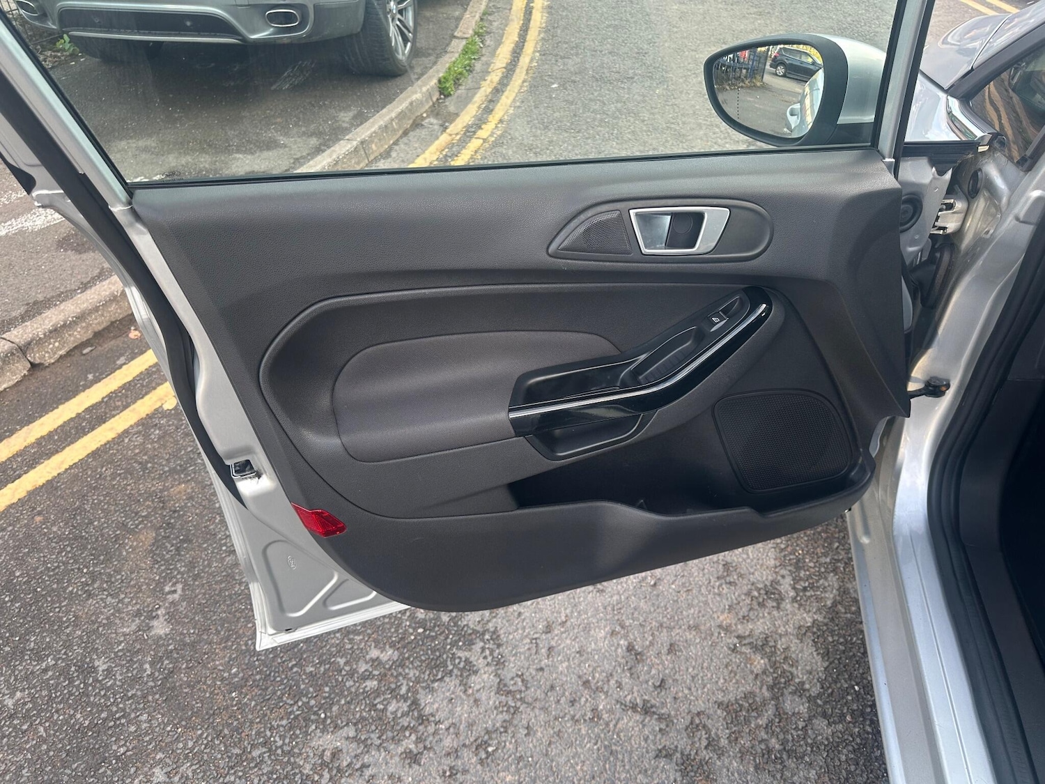 Used Ford Fiesta 2014 for sale - 76644958: Photo 15